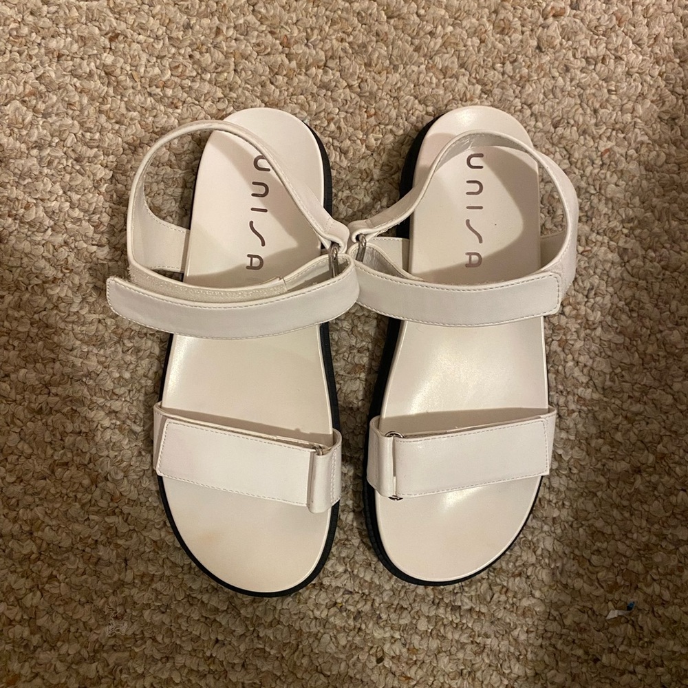 Unisa Cream Women's Sandals